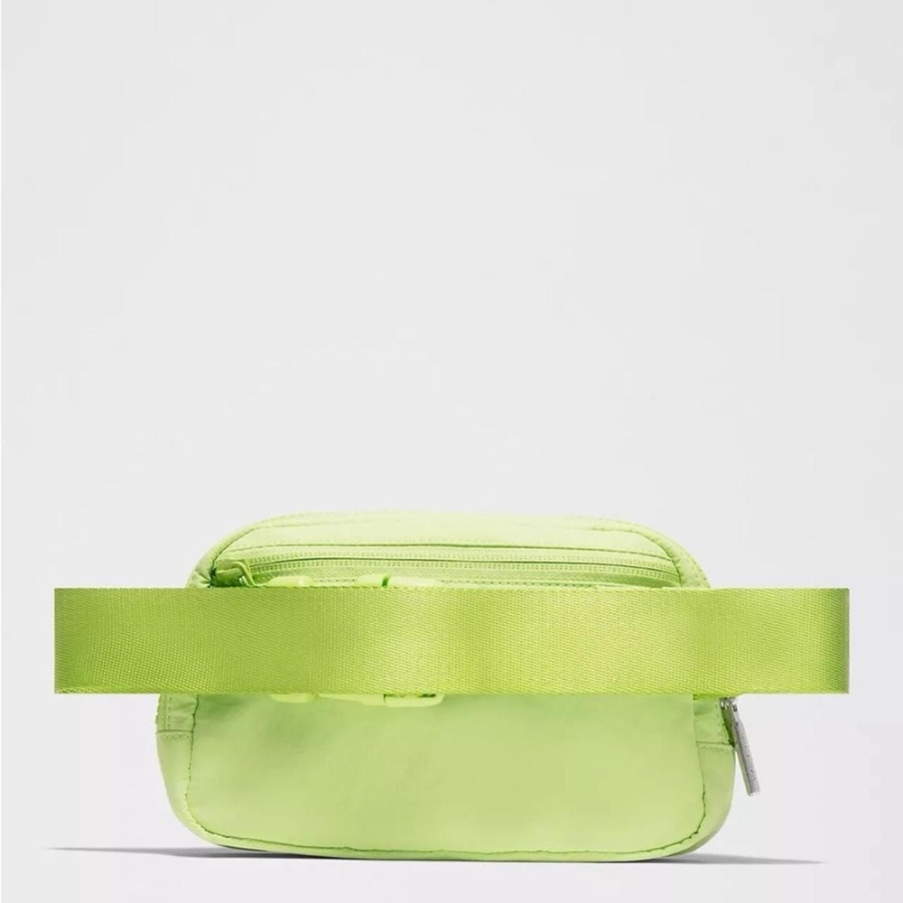 Lululemon Everywhere Belt Bag 1L- Sour Grape - Picture 3 of 6